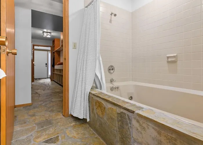 Rmr: Wind River 9 Townhome In Teton Village