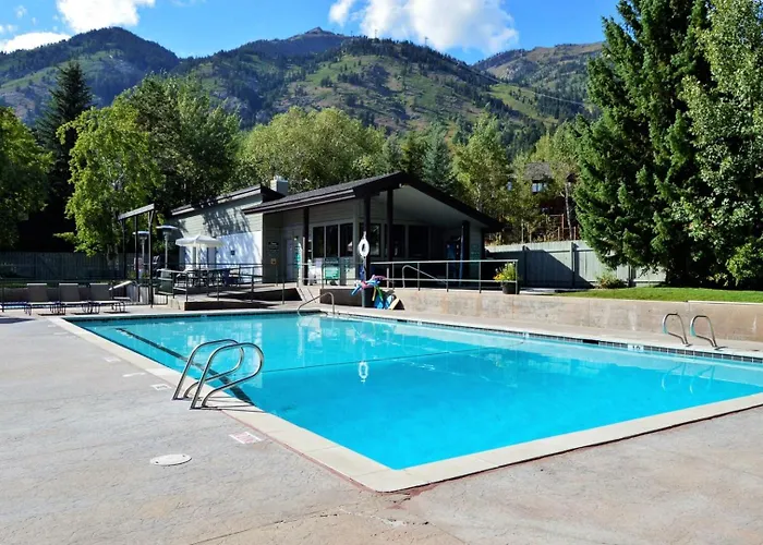 Rmr: Wind River 9 Townhome In Villa